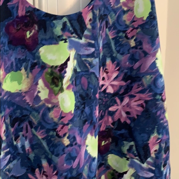 Tank - Picture 2 of 5